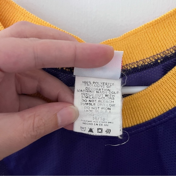 Kids NBA Los Angeles Lakers Jersey Made in U.S.A. Size 16-18 - Picture 3 of 10